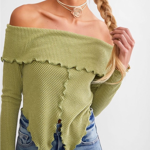 Trendy Off-Shoulder Green Fall Sweater - Picture 1 of 6